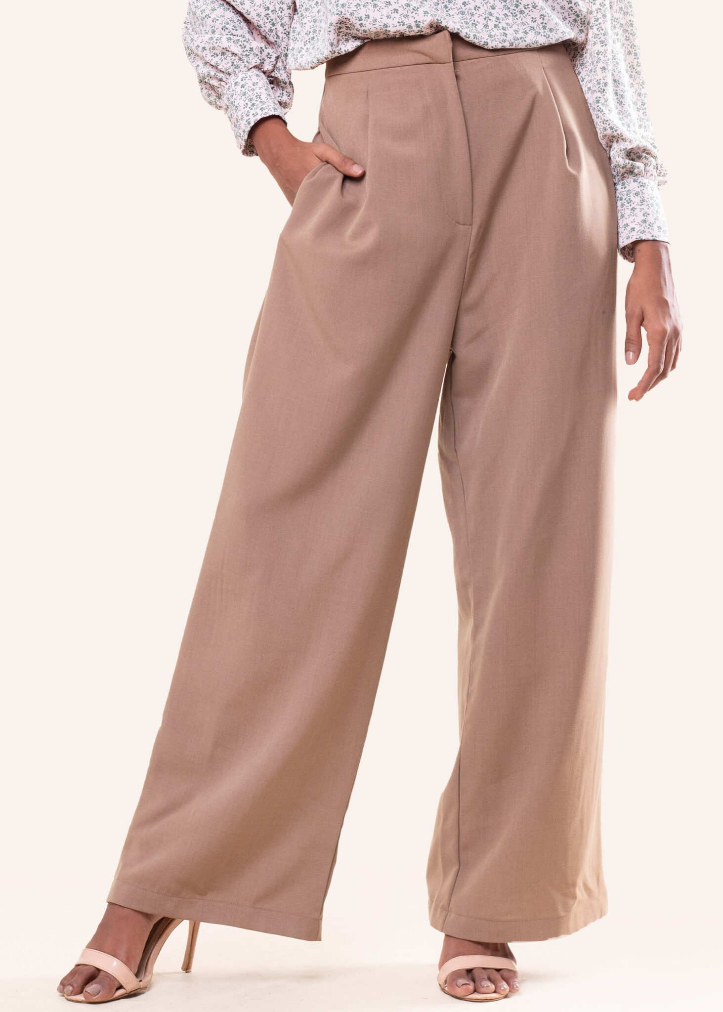 Zola Pants - Beige