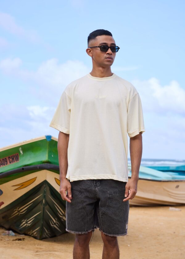 Alternative view of Wave Oversized Unisex Tee